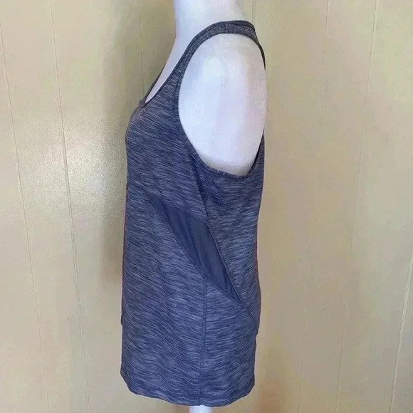 Reebok Heathered Blue, Size Medium Workout Tank Top for Women. - Picture 3 of 11